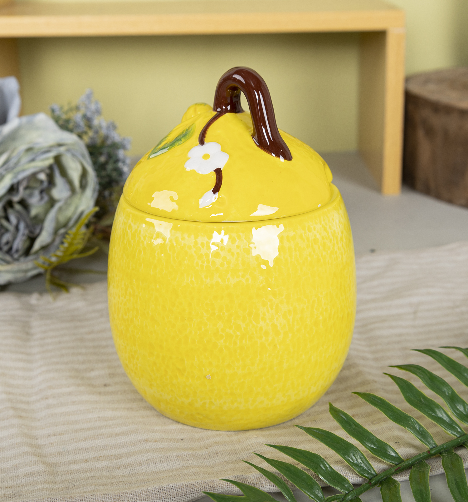CHANGSHA HAPPY GO Embossed Ceramic Lemon Shaped Dinnerware Set with Handle and Leaf Detailing – Bright Yellow Serving Bowls and Jar |happygodinnerware.com