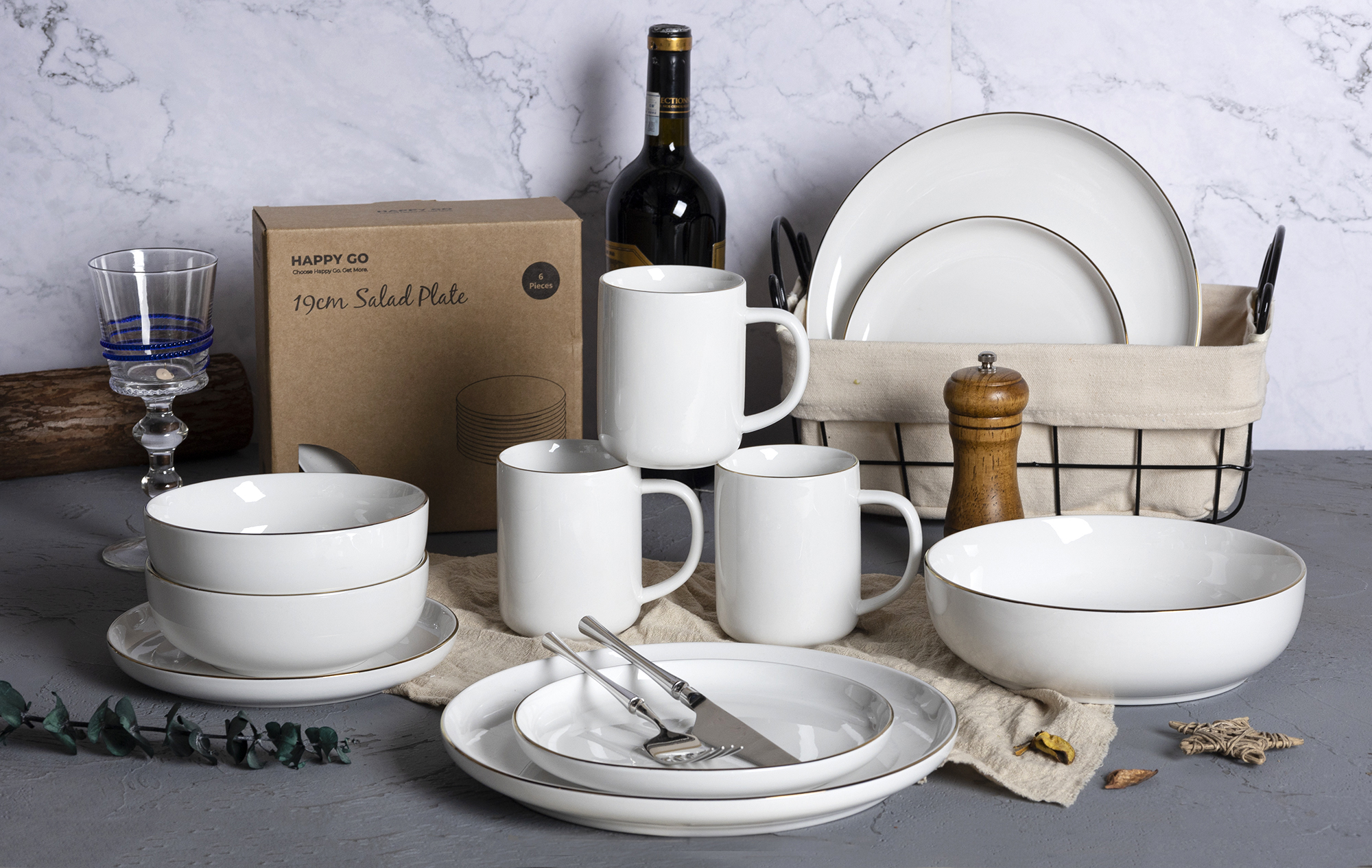 CHANGSHA HAPPY GO White Porcelain Tableware Set with Gold Rim | happygodinnerware.com