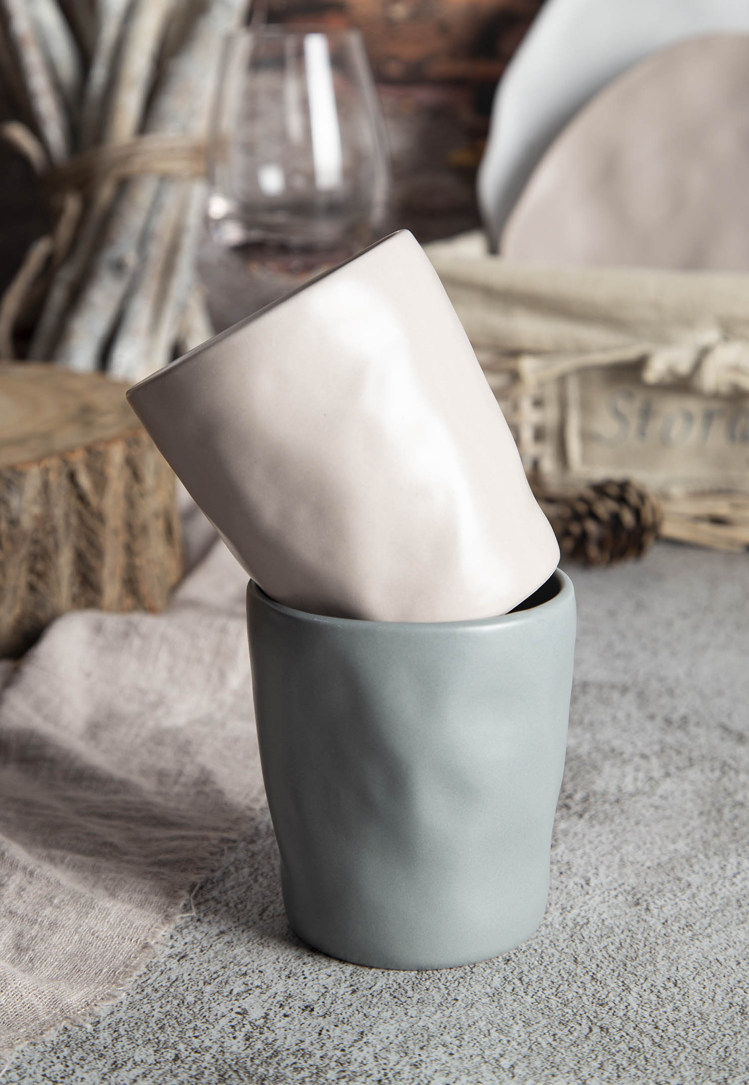 CHANGSHA HAPPY GO Matte Irregular Shape Embossed Color Glaze Set |happygodinnerware.com