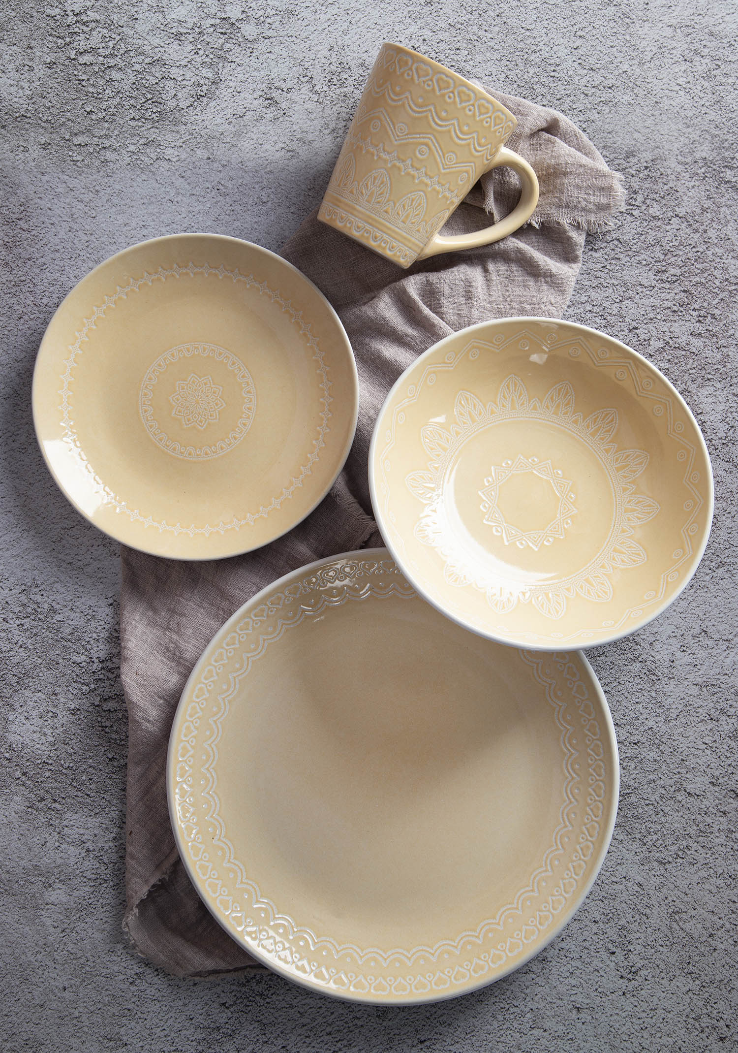 CHANGSHA HAPPY GO Embossed Colored Glaze Ceramic Collection | happygodinnerware.com