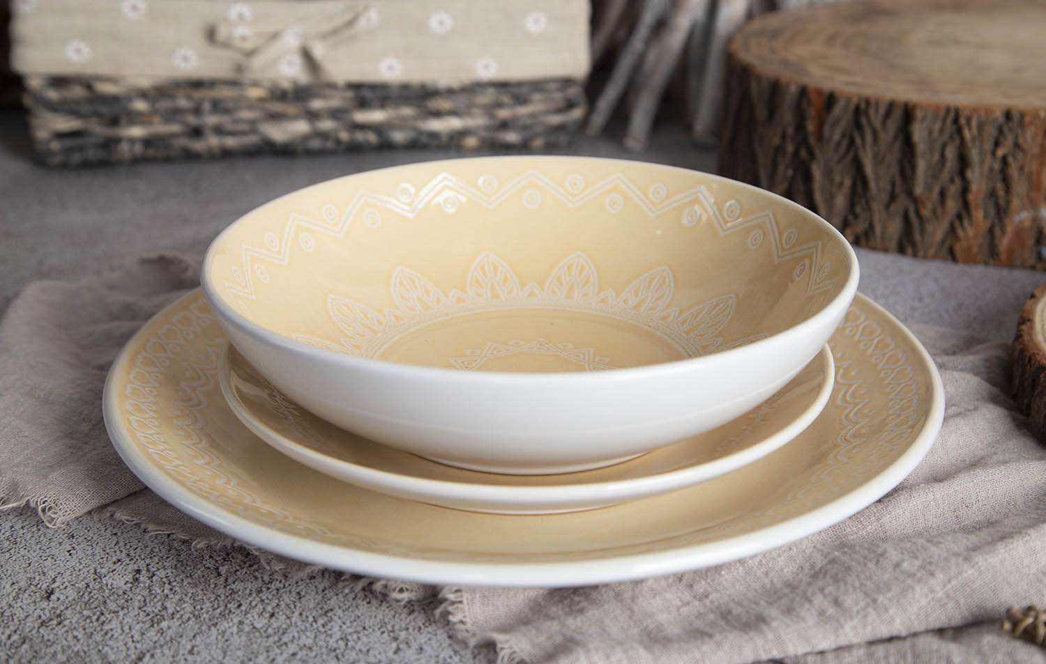 CHANGSHA HAPPY GO Embossed Colored Glaze Ceramic Collection | happygodinnerware.com