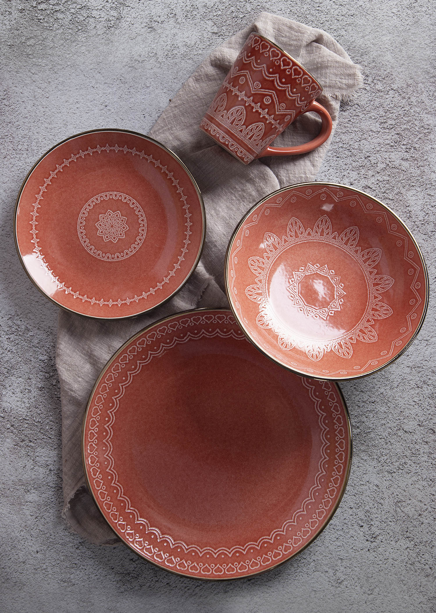 CHANGSHA HAPPY GO Embossed Colored Glaze Ceramic Collection | happygodinnerware.com