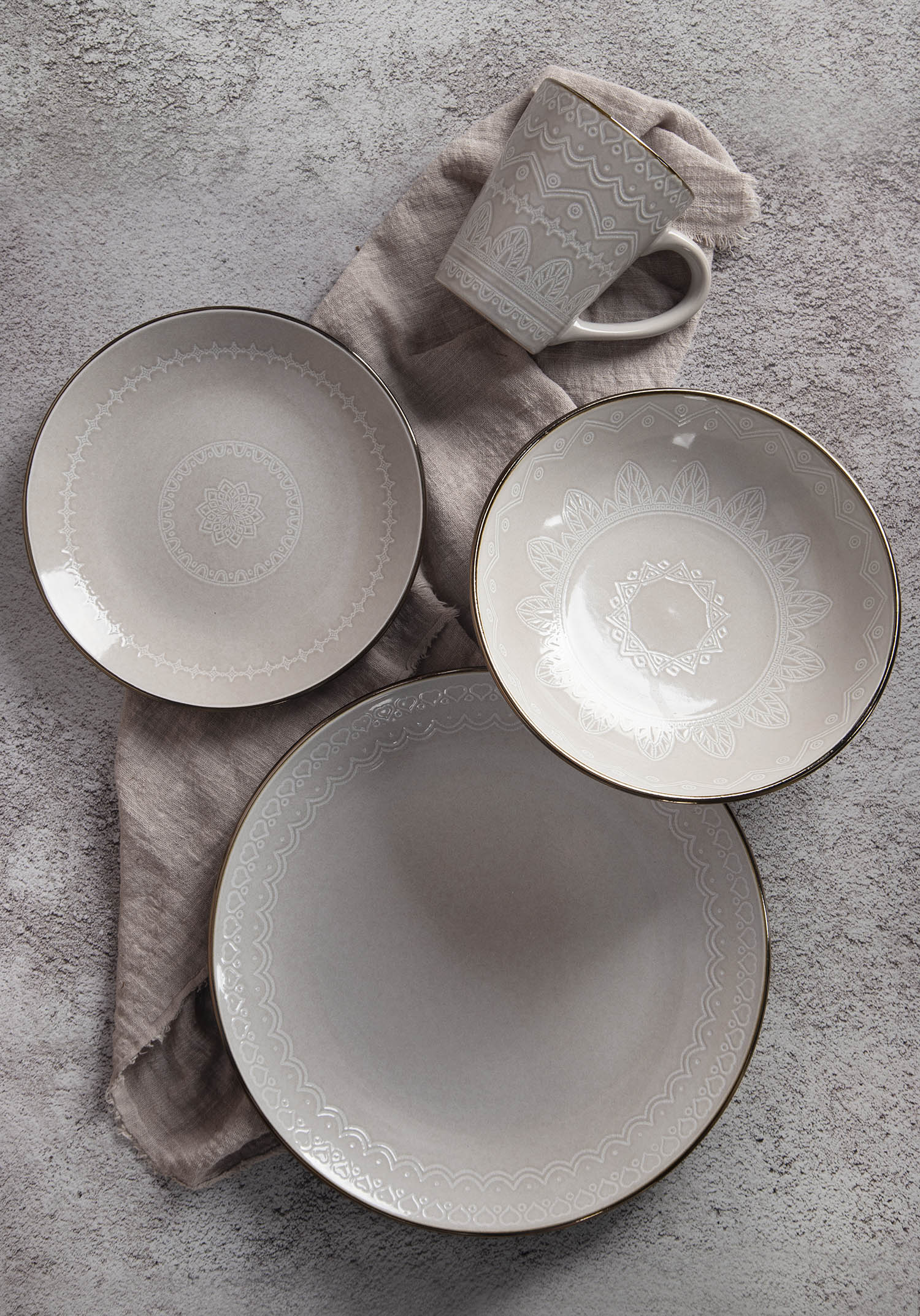 CHANGSHA HAPPY GO Embossed Colored Glaze Ceramic Collection | happygodinnerware.com