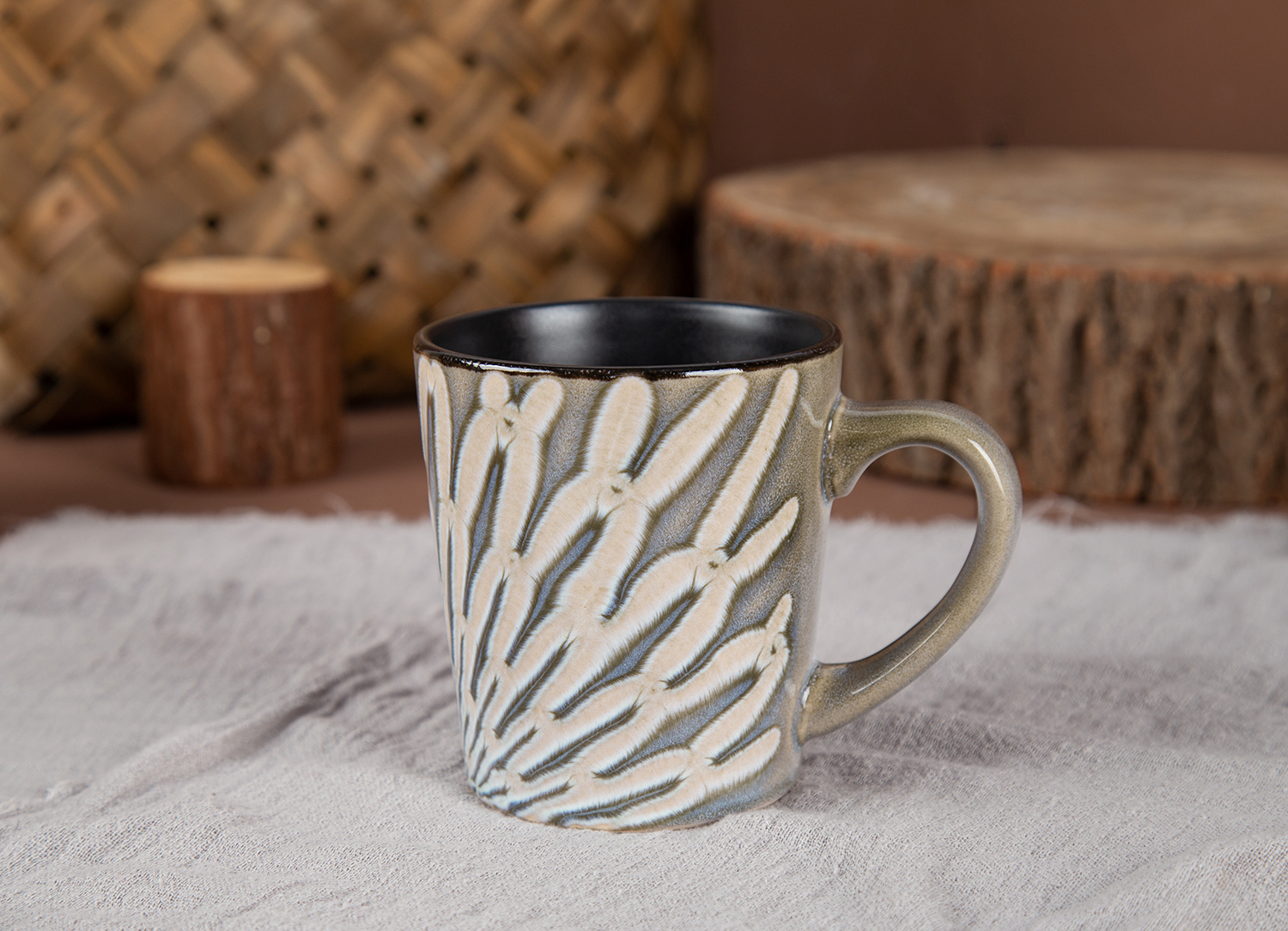 CHANGSHA HAPPY GO Embossed Reactive Glaze Ceramic Collection | happygodinnerware.com