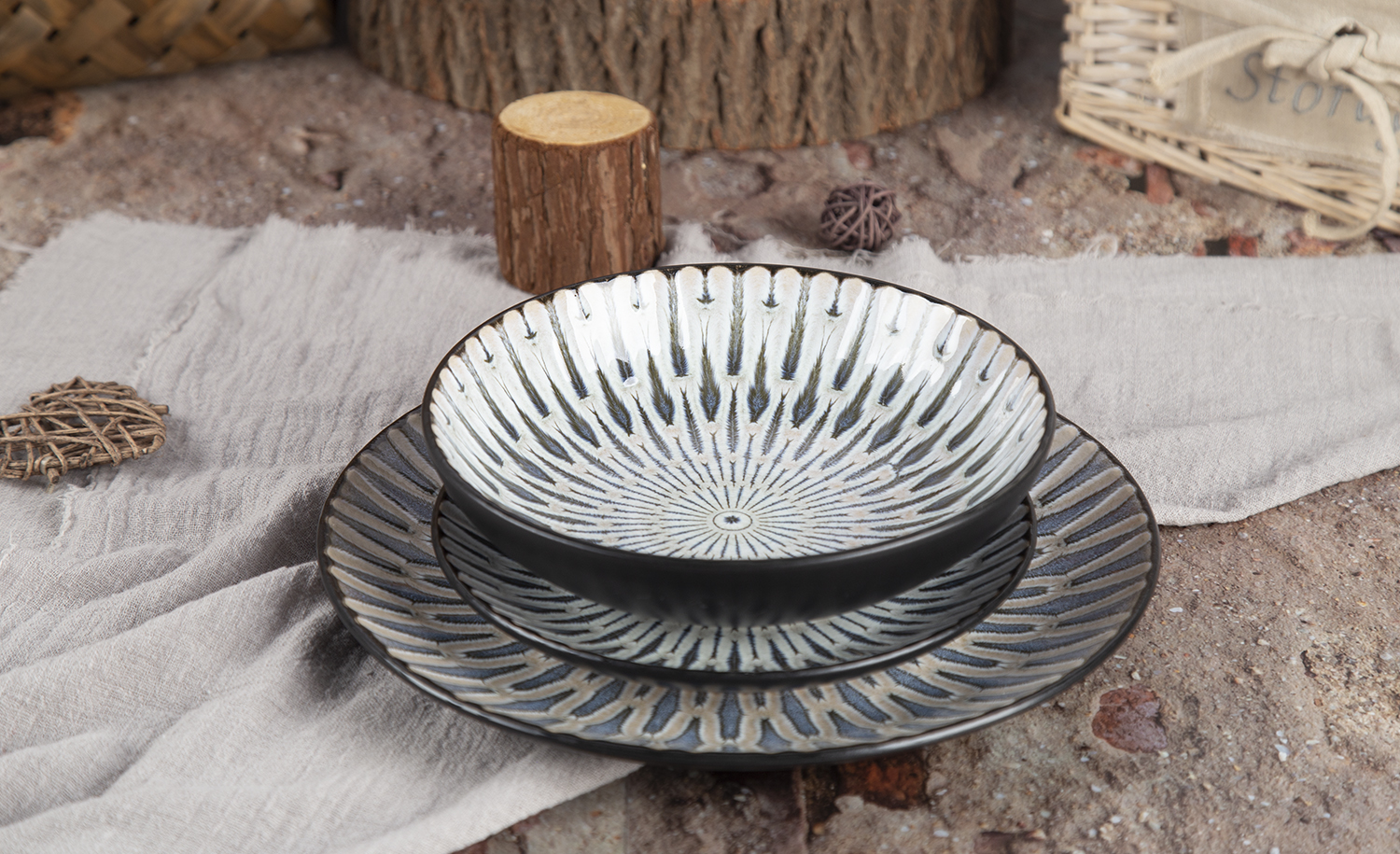 CHANGSHA HAPPY GO Embossed Reactive Glaze Ceramic Collection | happygodinnerware.com