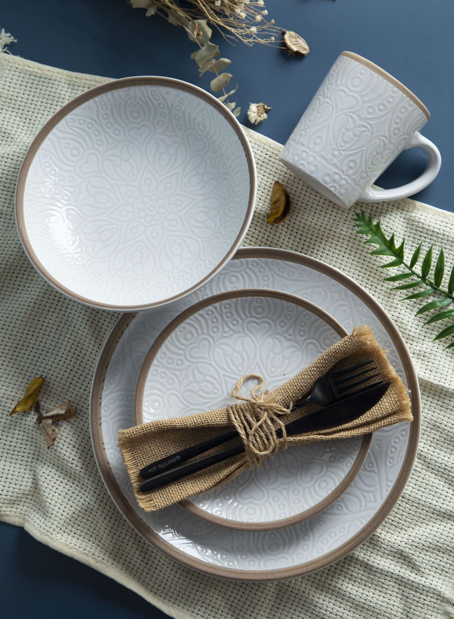 CHANGSHA HAPPY GO Embossed Colored Glaze Ceramic Collection | happygodinnerware.com