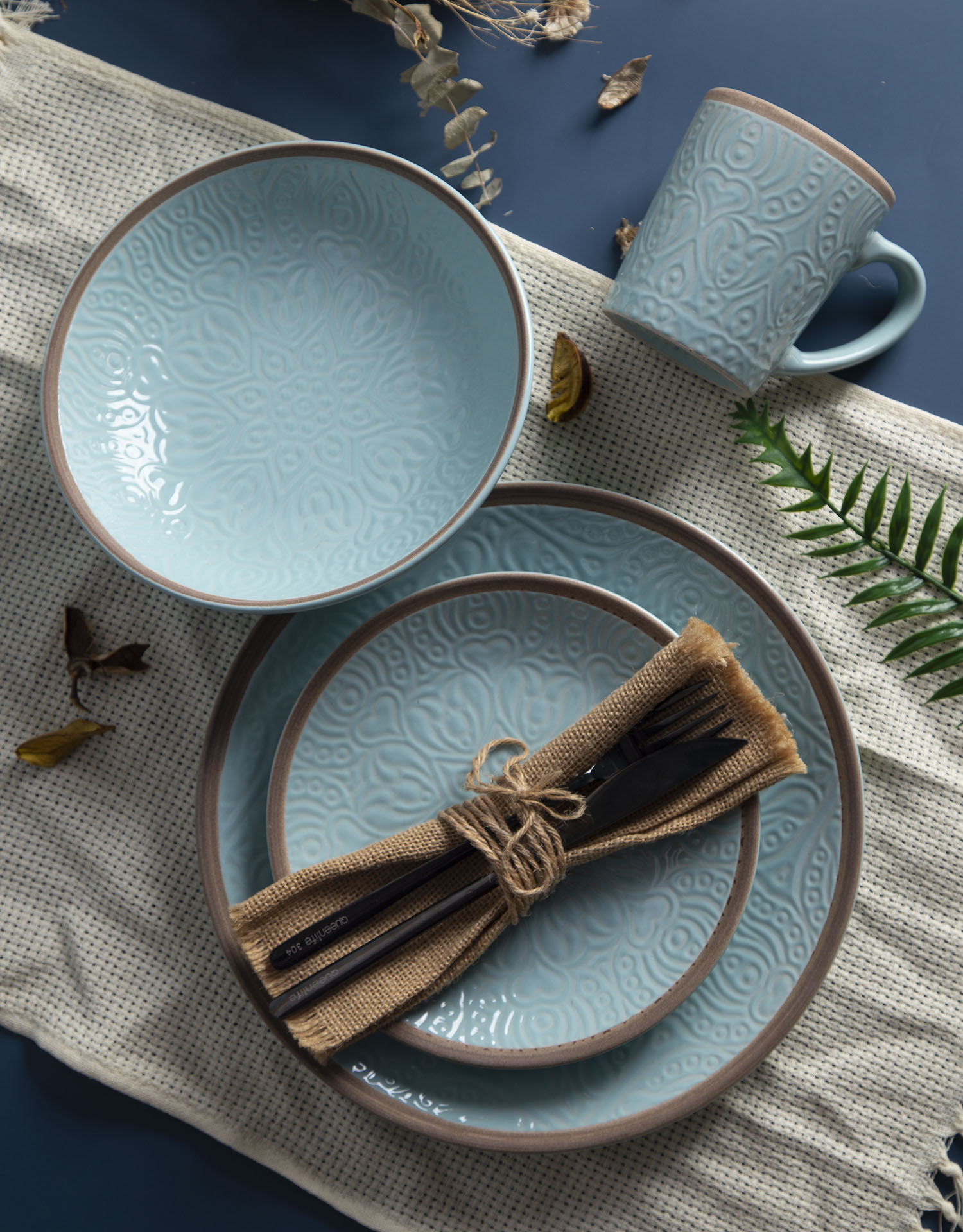 CHANGSHA HAPPY GO Embossed Colored Glaze Ceramic Collection | happygodinnerware.com