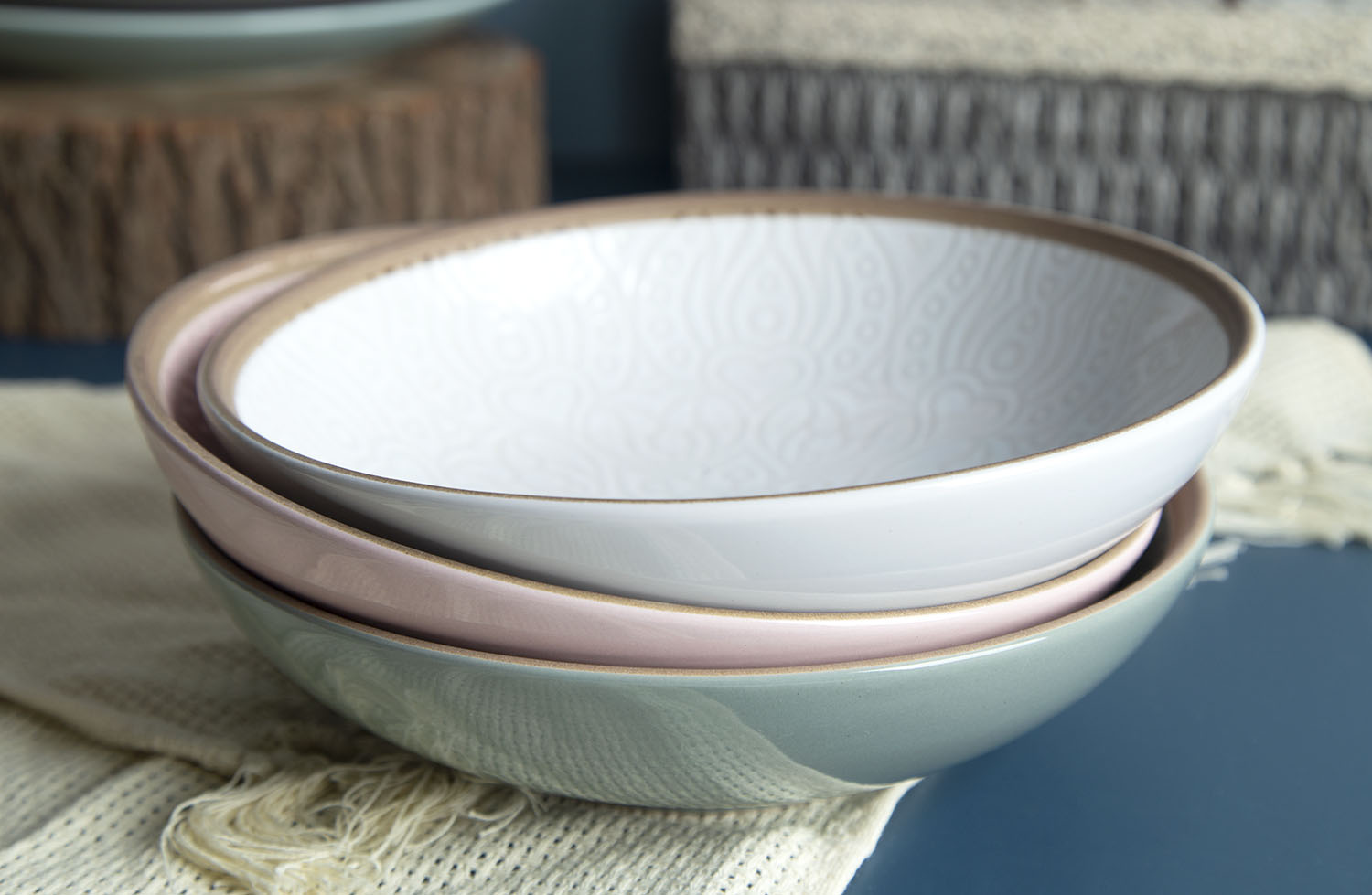 CHANGSHA HAPPY GO Embossed Colored Glaze Ceramic Collection | happygodinnerware.com