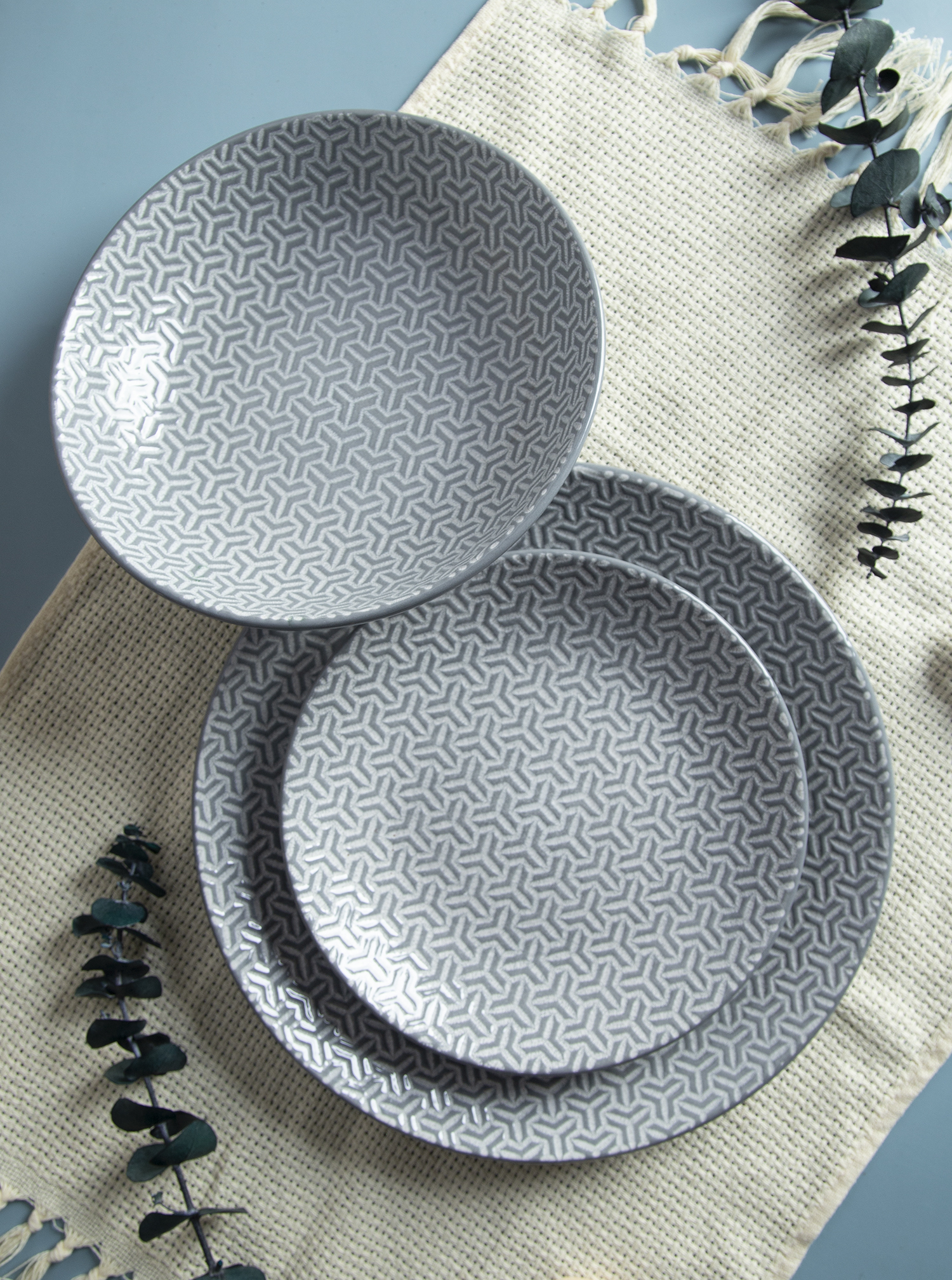 CHANGSHA HAPPY GO Moroccan Mosaic Embossed Reactive Glaze Stoneware Set | Matte Grey Finish | happygoceramics.com