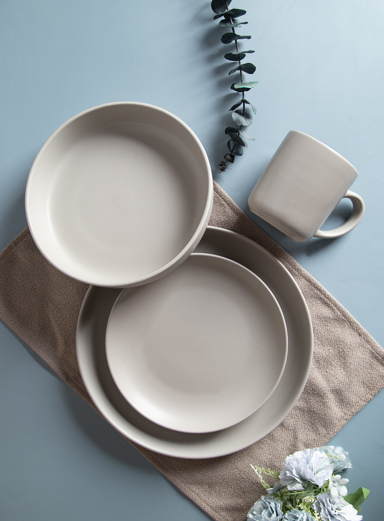 CHANGSHA HAPPY GO Nordic Monochrome Matte-Glaze Stoneware Collection | Ivory, Dove & Charcoal | happygoceramics.com