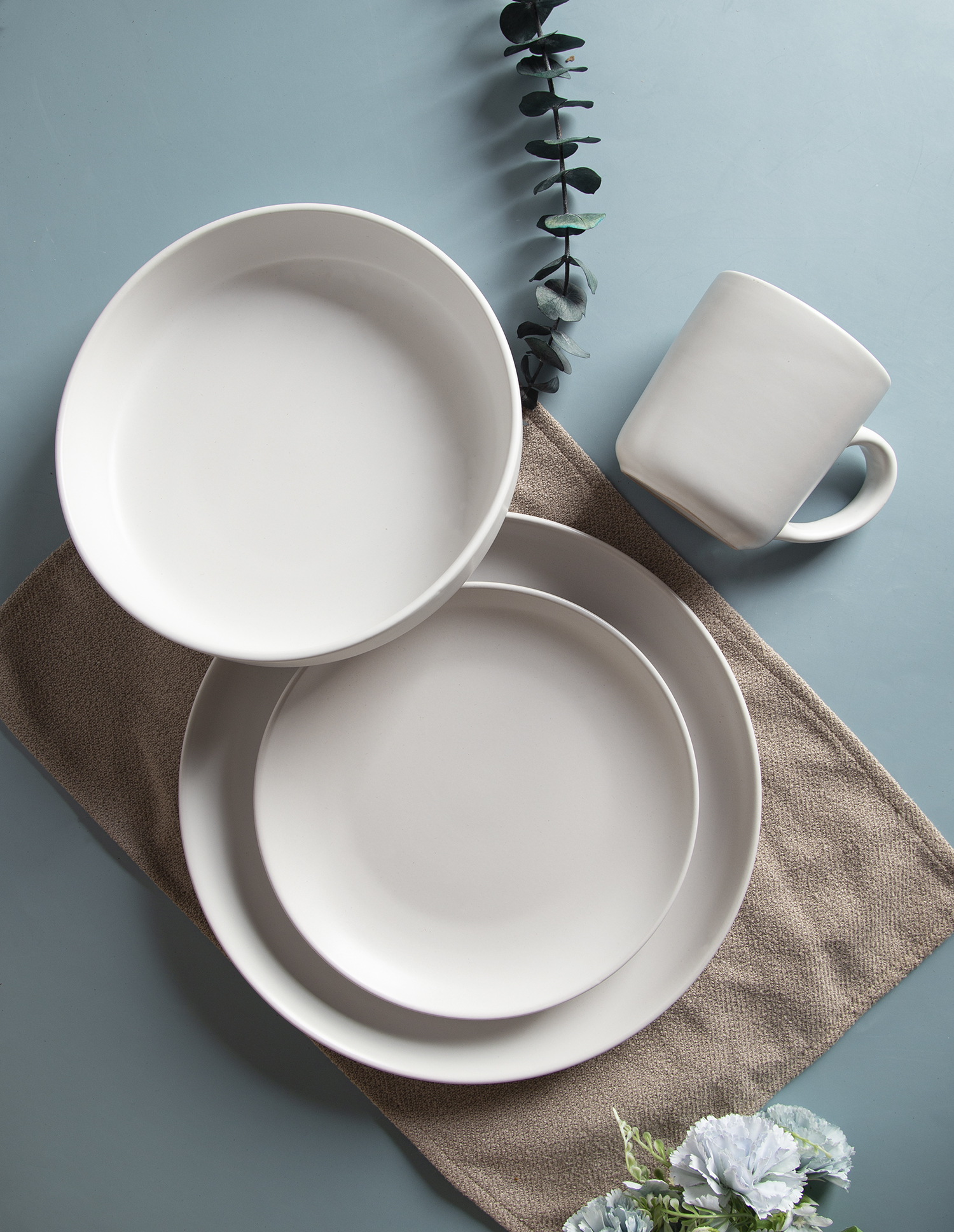 CHANGSHA HAPPY GO Nordic Monochrome Matte-Glaze Stoneware Collection | Ivory, Dove & Charcoal | happygoceramics.com