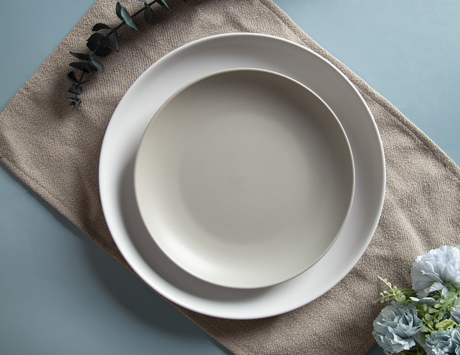 CHANGSHA HAPPY GO Nordic Monochrome Matte-Glaze Stoneware Collection | Ivory, Dove & Charcoal | happygoceramics.com
