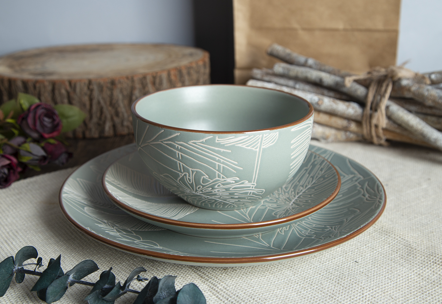 CHANGSHA HAPPY GO TROPICAL CANOPY Underglaze Screen-Print Stoneware Collection |happygodinnerware.com