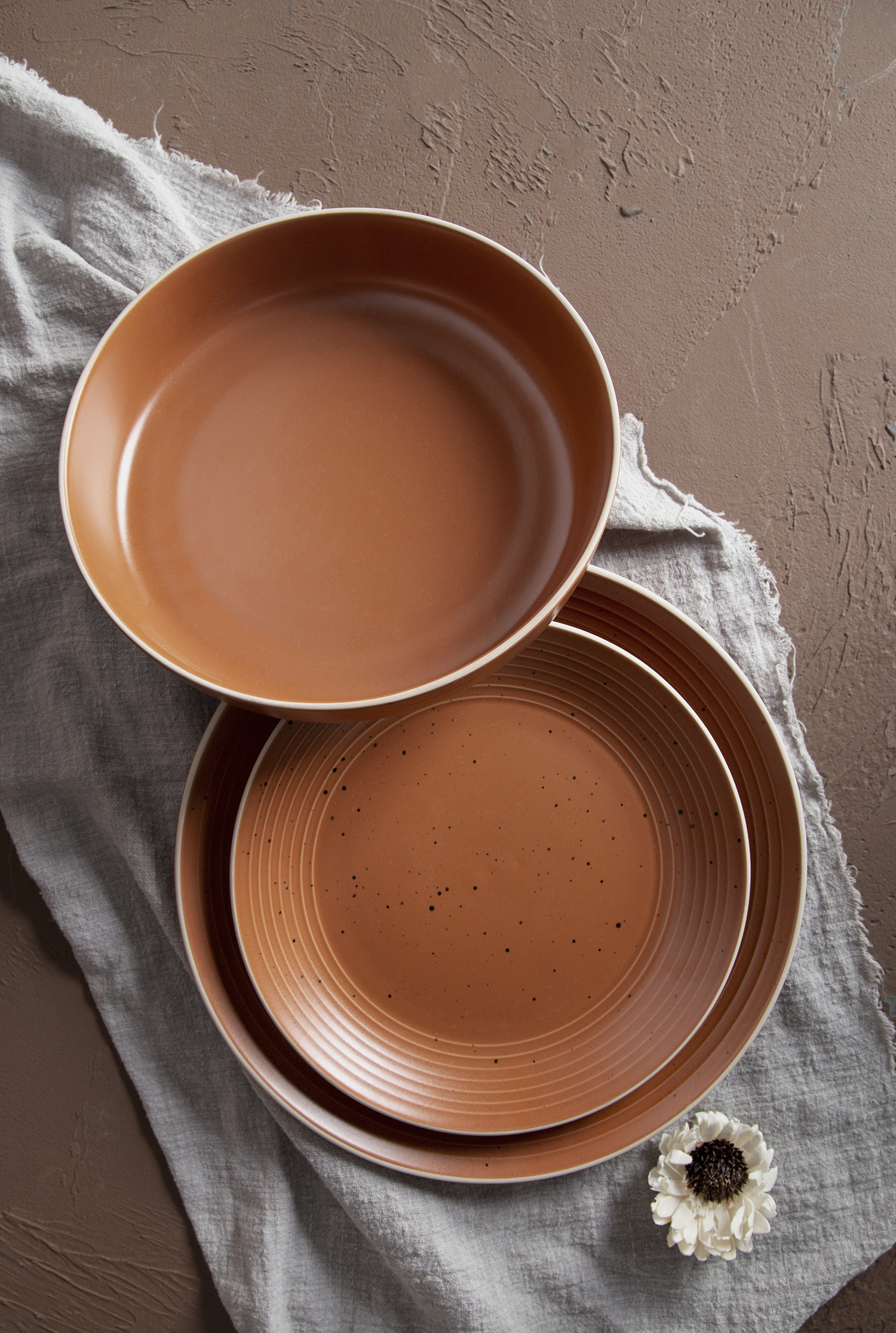 CHANGSHA HAPPY GO Earth & Ivory Speckled Relief |Dopamine Series Ceramics|happygodinnerware.com