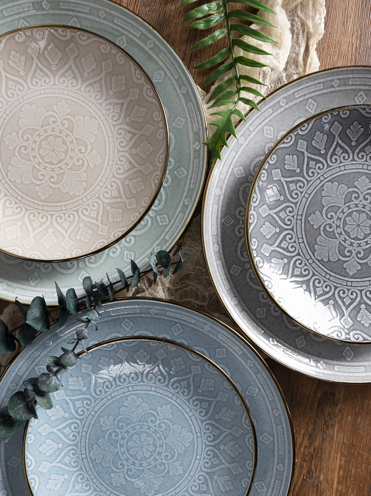 CHANGSHA HAPPY GO  Nordic Vintage Pattern Stoneware Dinnerware Set – Hand-Stamped Embossed Glaze with Elegant Pastel Tones |happygodinnerware.com