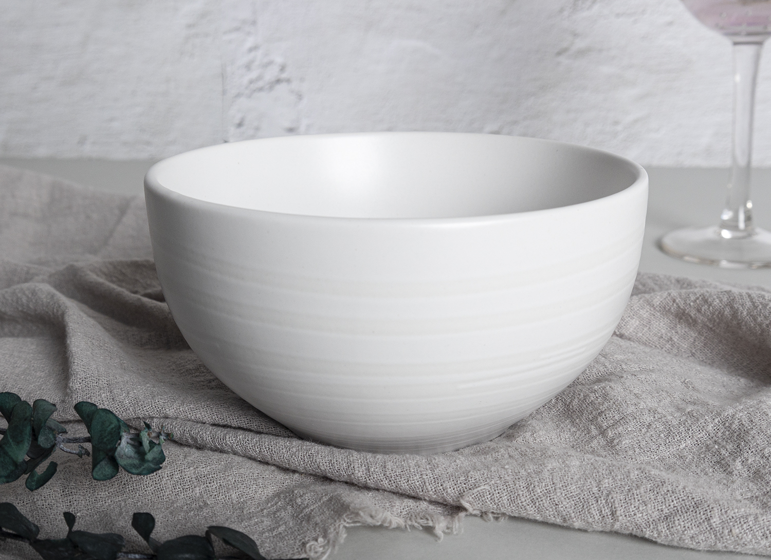 CHANGSHA HAPPY GO Modern Spiral Pattern Stoneware Dinnerware Set – Monochrome Embossed Design with Matte Finish |happygodinnerware.com