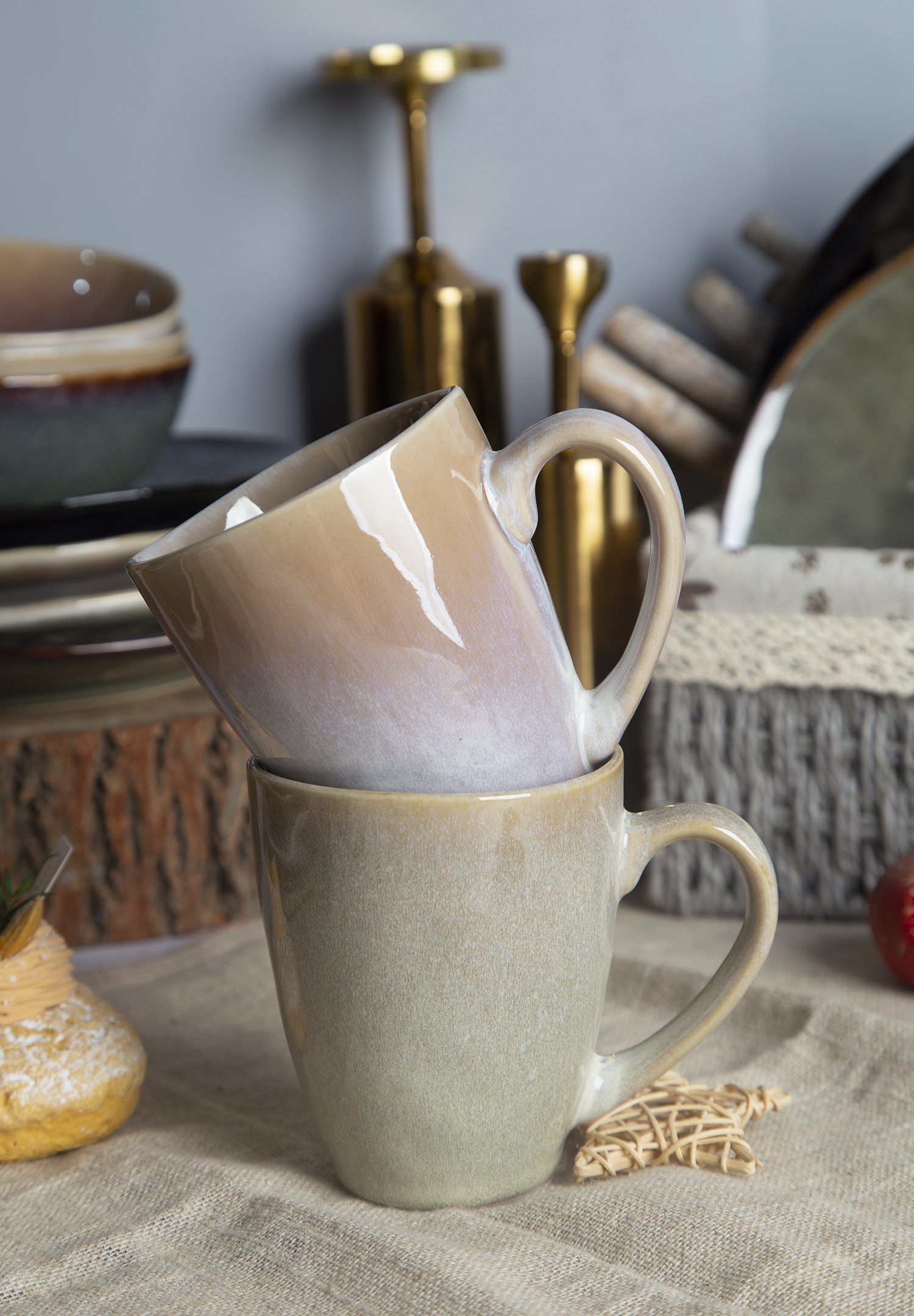 CHANGSHA HAPPY GO Reactive Glaze Stoneware with Embossed Design |happygodinnerware.com