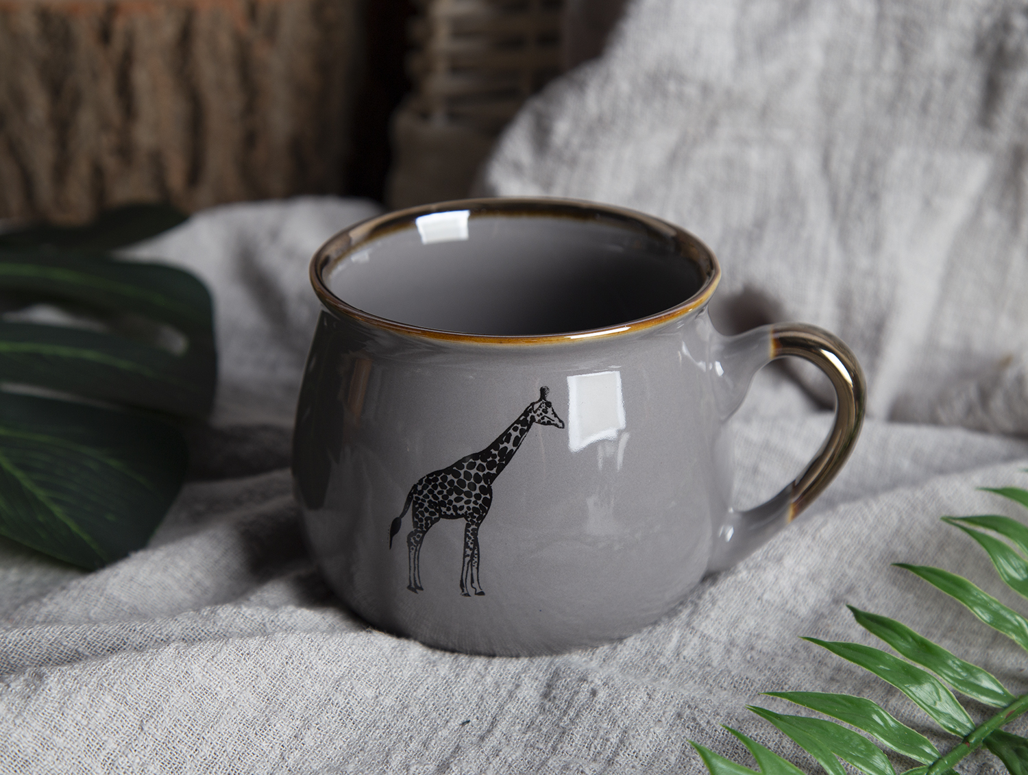 CHANGSHA HAPPY GO Animal Illustration Screen Printed New Bone China Mugs and Bowls |Dopamine Series Ceramics|happygodinnerware.com