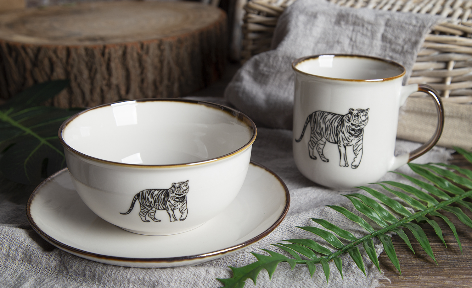 CHANGSHA HAPPY GO Animal Illustration Screen Printed New Bone China Mugs and Bowls |Dopamine Series Ceramics|happygodinnerware.com