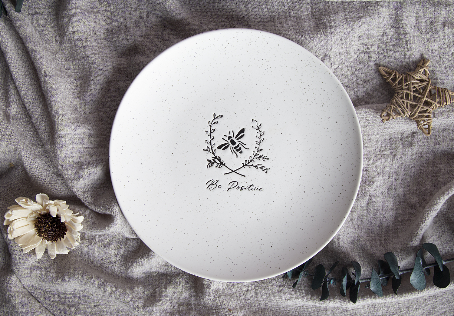 CHANGSHA HAPPY GO Inspirational Quote New Bone China Mugs and Bowls with Under-Glaze Screen Printing and Sesame Dot Technique |happygodinnerware.com