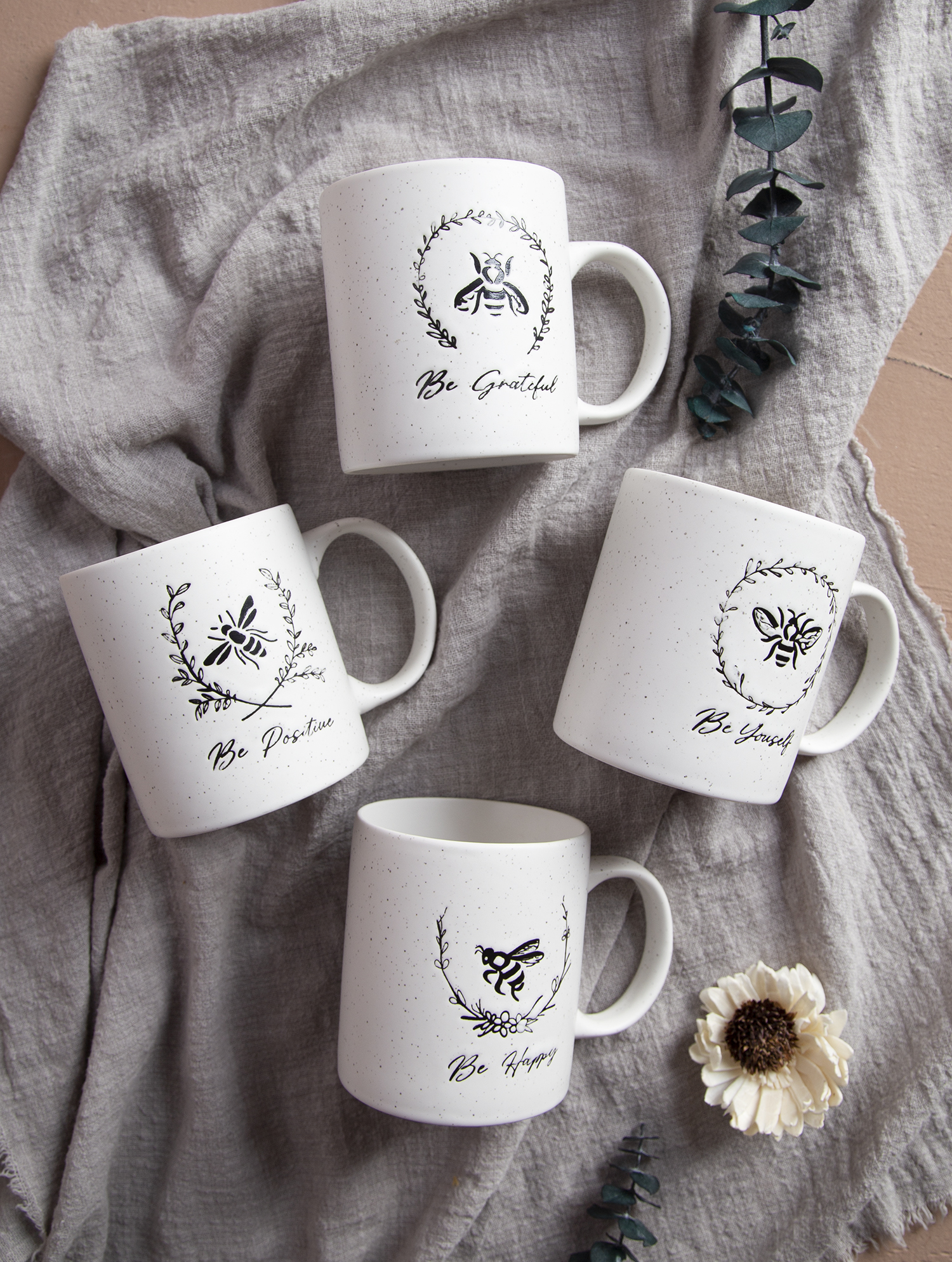 CHANGSHA HAPPY GO Inspirational Quote New Bone China Mugs and Bowls with Under-Glaze Screen Printing and Sesame Dot Technique |happygodinnerware.com