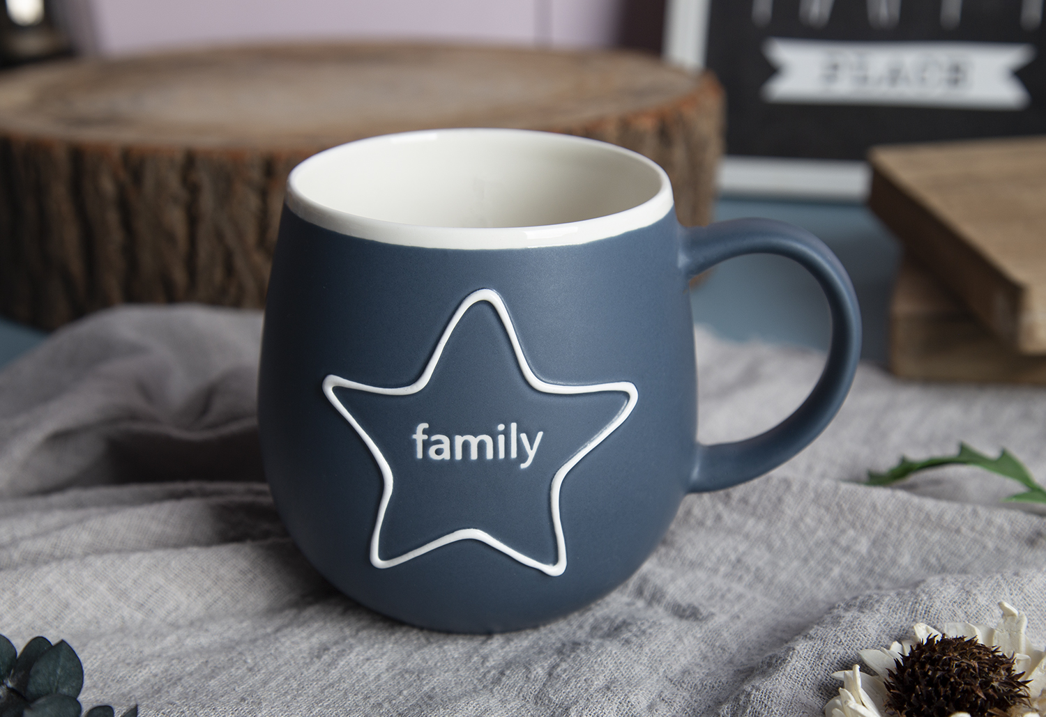 CHANGSHA HAPPY GO Star-Themed Mugs and Cups with Under-Glaze Screen Printing and Glazed Stacking Design |happygodinnerware.com