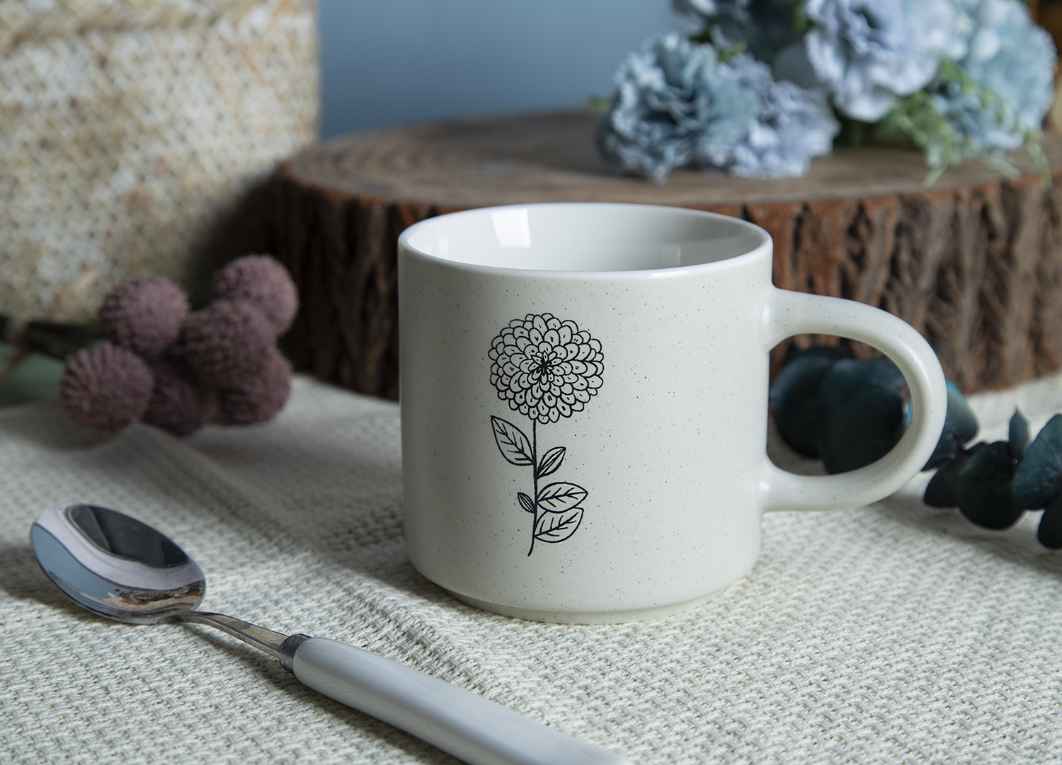 ​CHANGSHA HAPPY GO New Bone China Mugs with Double-Sided Screen Printing |happygodinnerware.com