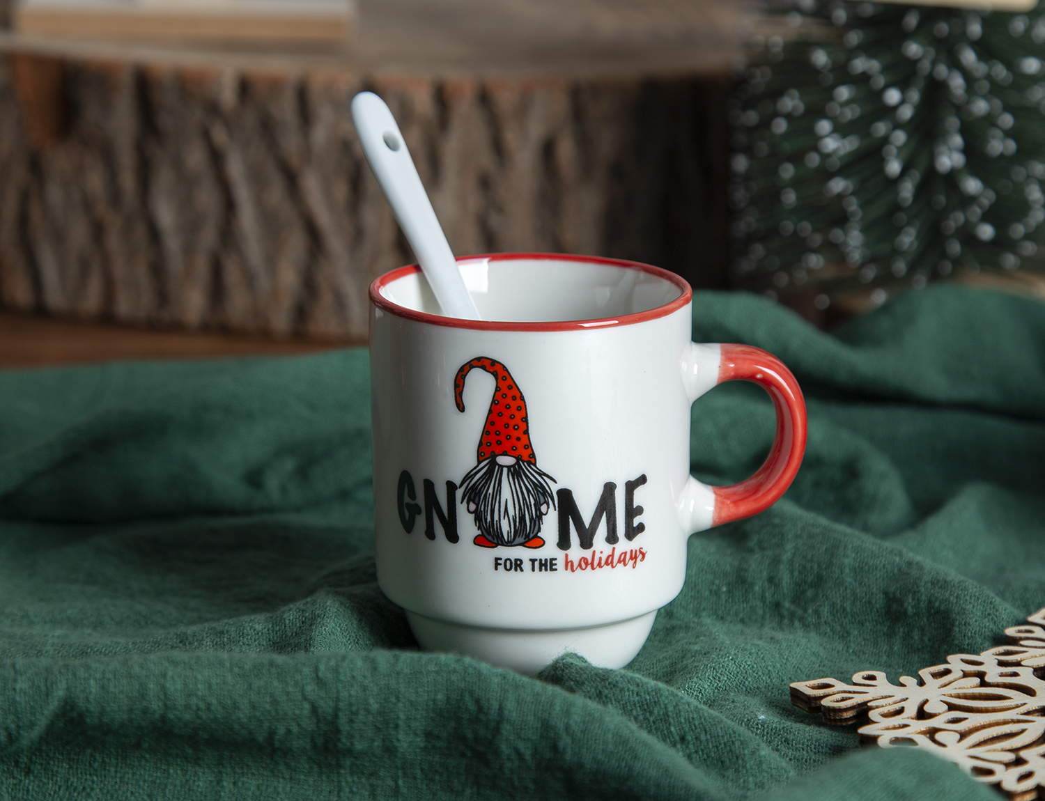​CHANGSHA HAPPY GO New Bone China Mugs with Christmas Gnome Decals |happygodinnerware.com
