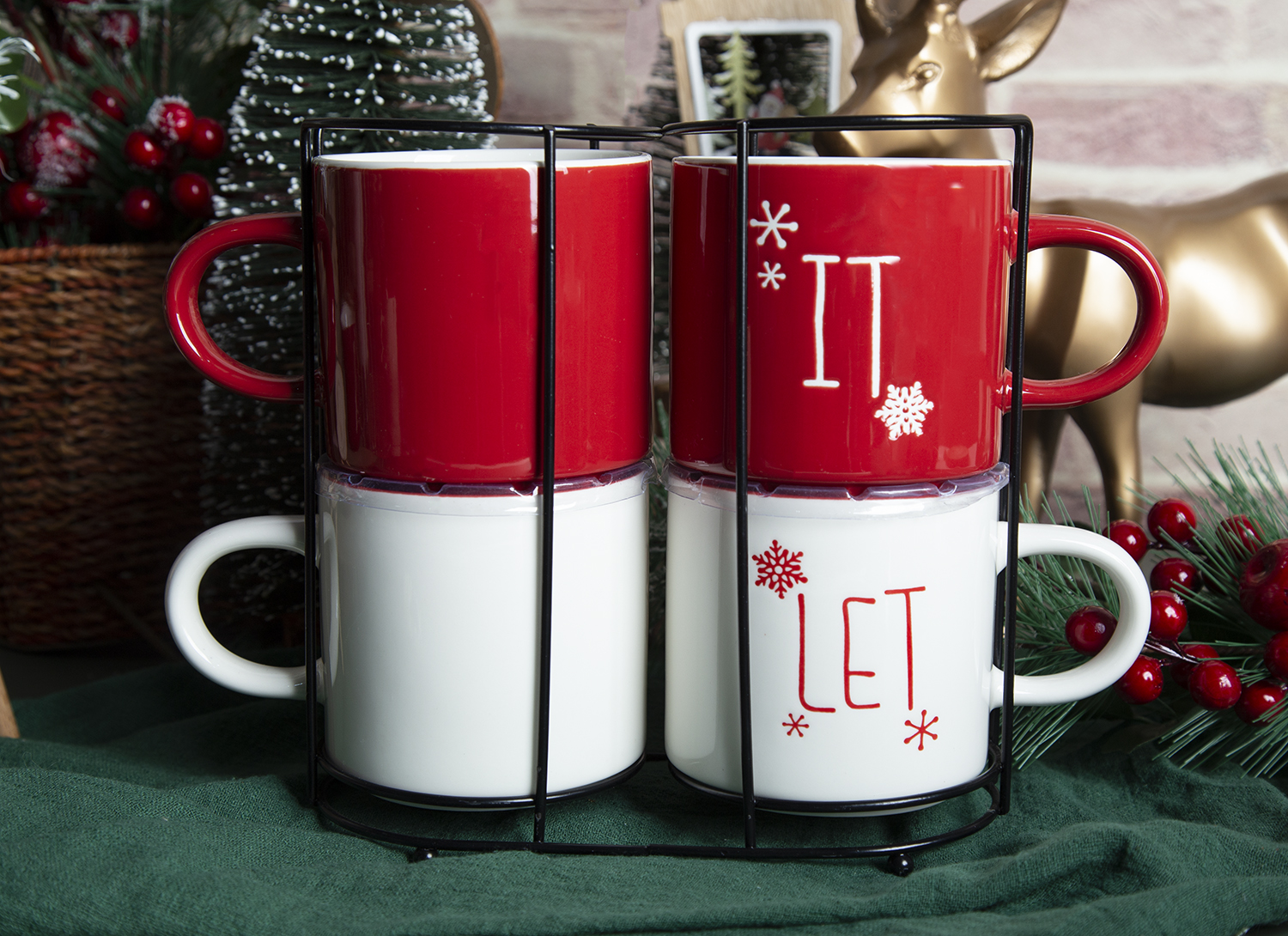 ​CHANGSHA HAPPY GO New Bone China Christmas Mugs with Silk Screen Print |happygodinnerware.com