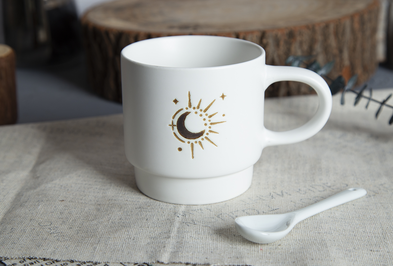 ​CHANGSHA HAPPY GO New Bone China Mugs with Under-Glaze Silk Screen Printing |happygodinnerware.com