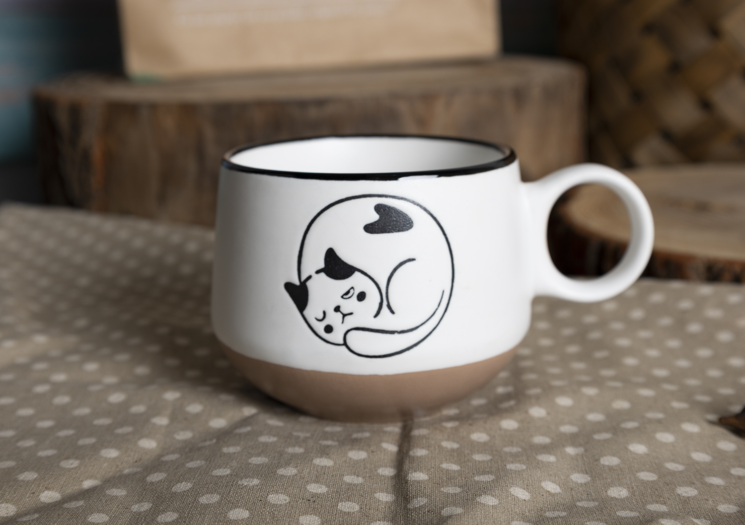 CHANGSHA HAPPY GO  Fine Bone China Mug and Bowl Set – Minimalist Animal Line Art with Matte Clay Accent |happygodinnerware.com
