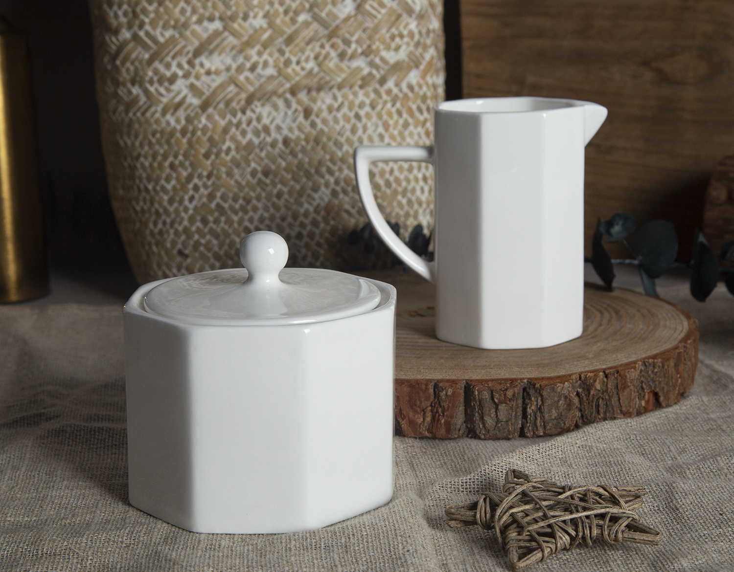 CHANGSHA HAPPY GO Embossed Design New Bone China Collection | happygodinnerware.com