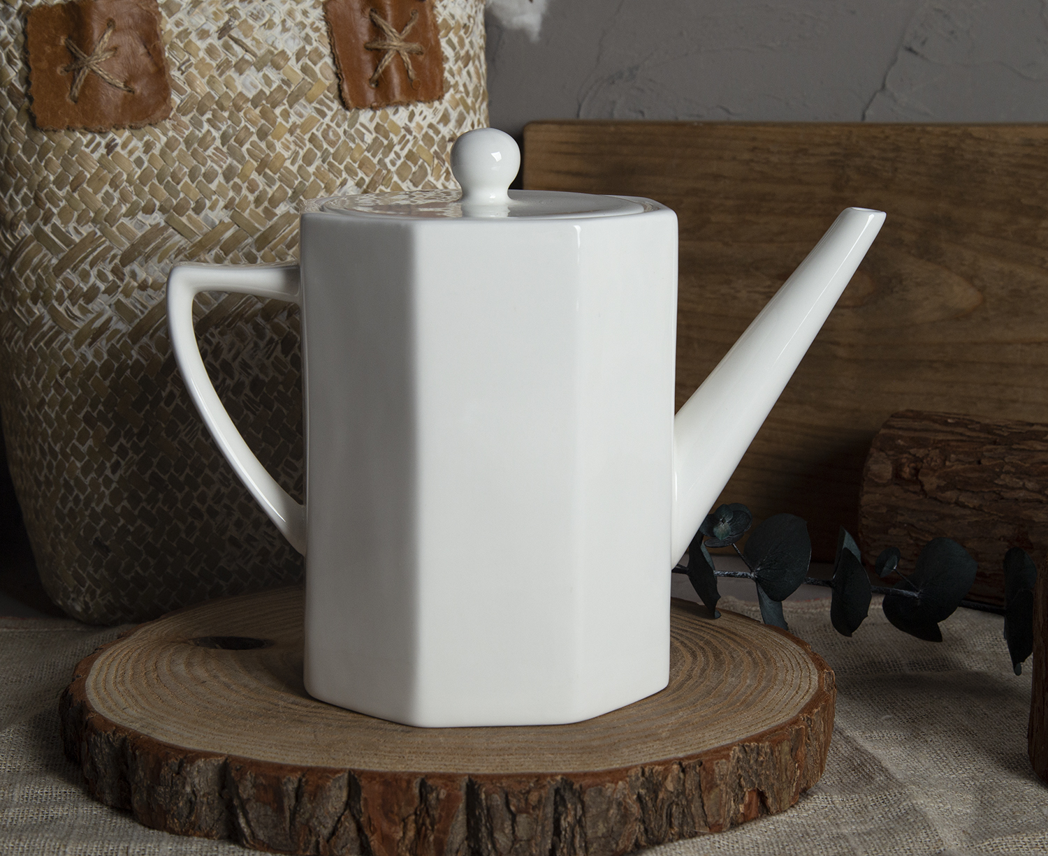 CHANGSHA HAPPY GO Embossed Design New Bone China Collection | happygodinnerware.com