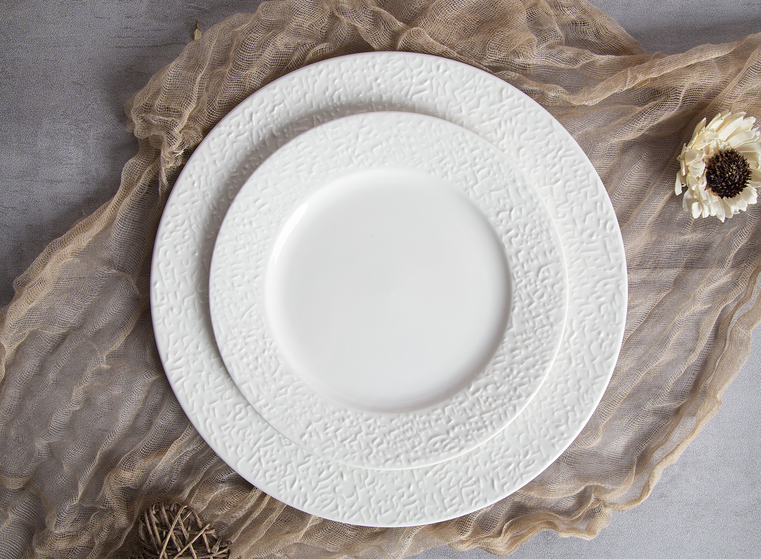 CHANGSHA HAPPY GO Woven Texture Embossed Bone China Dinnerware |happygodinnerware.com