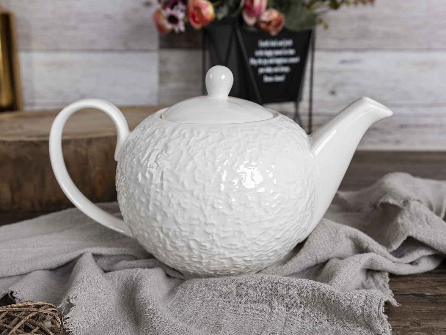 CHANGSHA HAPPY GO New Bone China Textured Fabric Pattern Dinnerware | happygodinnerware.com