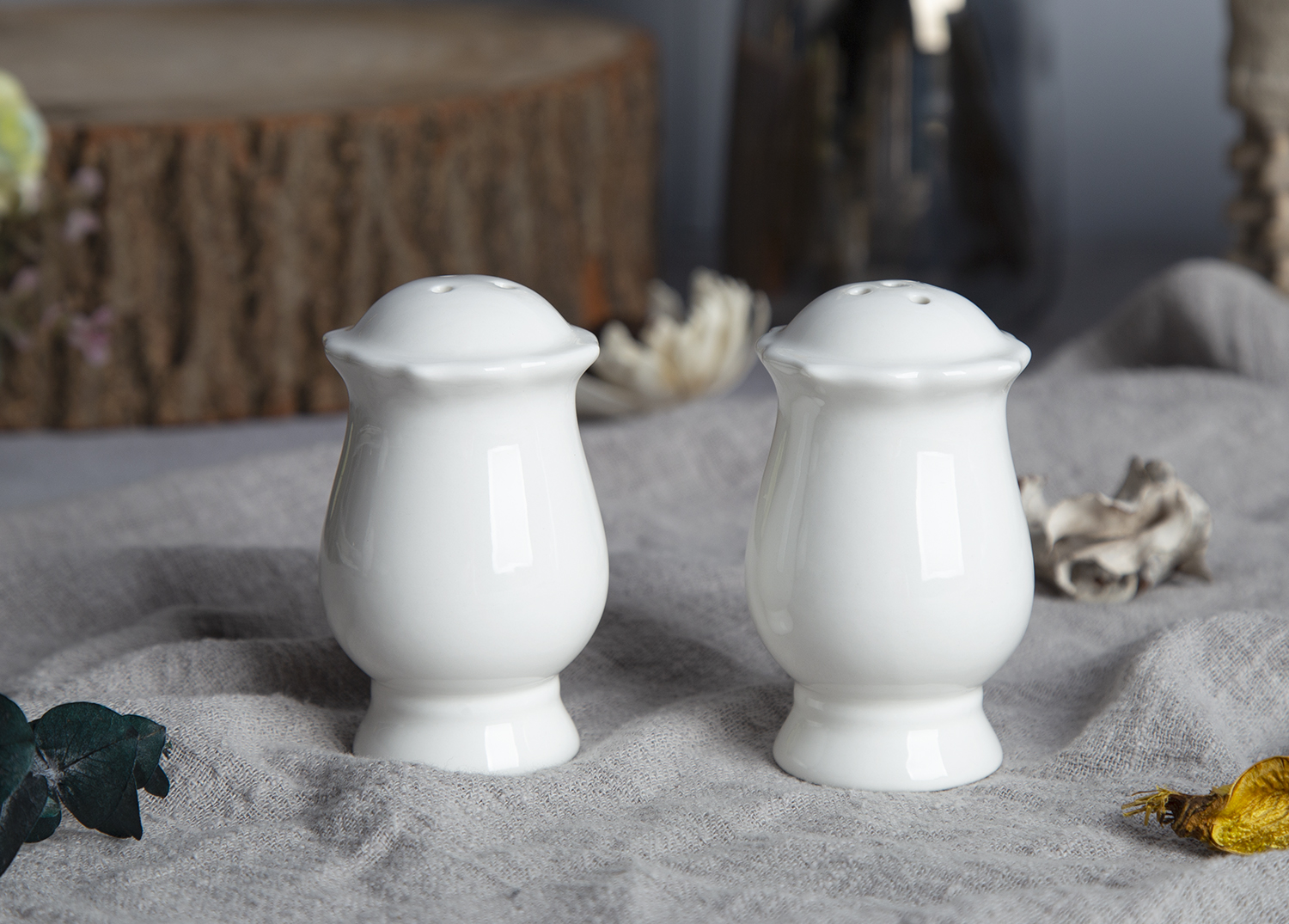 CHANGSHA HAPPY GO Elegant Embossed Bone China Dinnerware Set |happygodinnerware.com