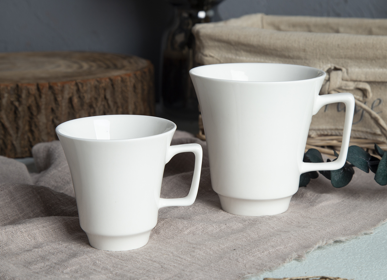 CHANGSHA HAPPY GO Contemporary White Bone China Tableware with Angular Handle Design |happygodinnerware.com