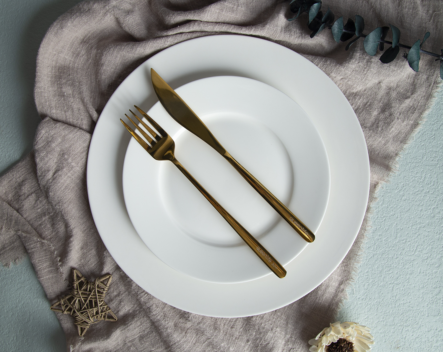 CHANGSHA HAPPY GO Contemporary White Bone China Tableware with Angular Handle Design |happygodinnerware.com