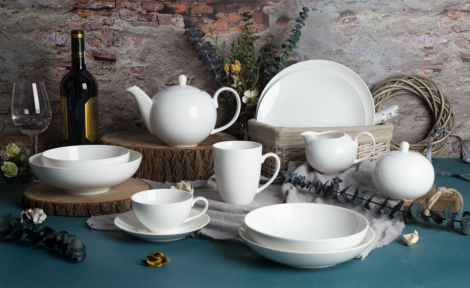 CHANGSHA HAPPY GO Moonlight Shape Full Set White Bone China Dinnerware |happygodinnerware.com