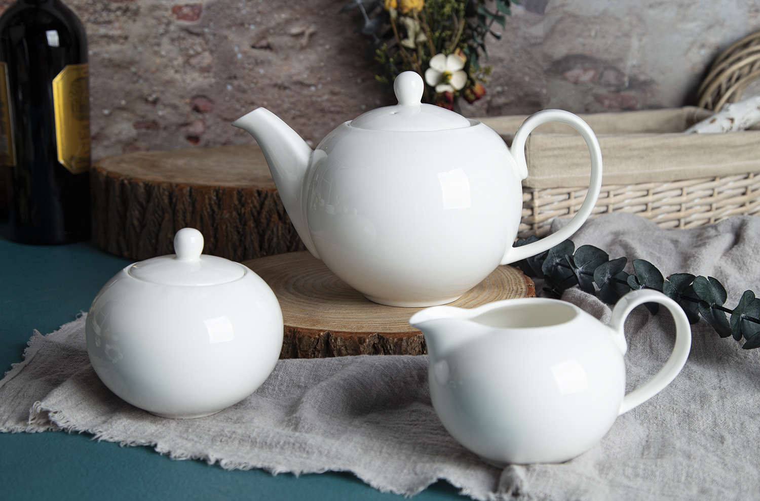 CHANGSHA HAPPY GO Moonlight Shape Full Set White Bone China Dinnerware |happygodinnerware.com