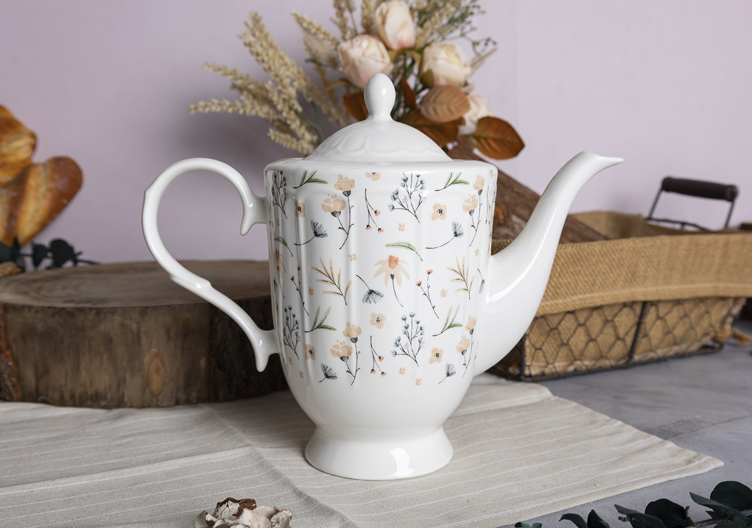 CHANGSHA HAPPY GO Elegant Floral Bone China Dinnerware – 16-Piece Decal-Printed Bloom Collection |happygodinnerware.com