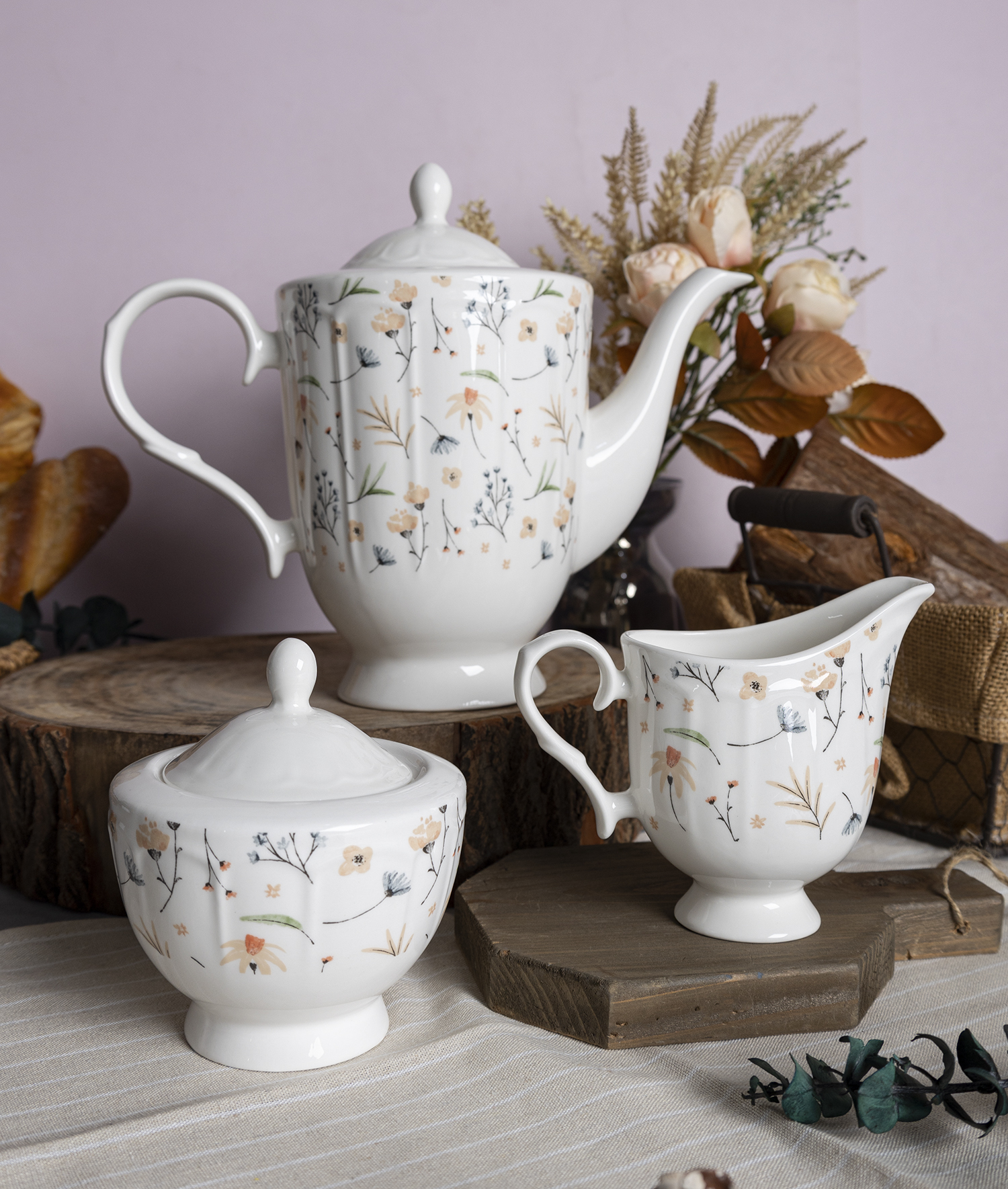 CHANGSHA HAPPY GO Elegant Floral Bone China Dinnerware – 16-Piece Decal-Printed Bloom Collection |happygodinnerware.com