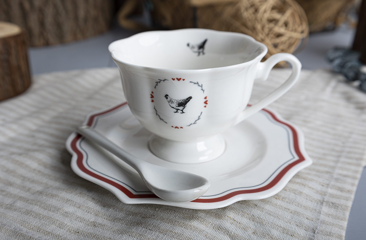 CHANGSHA HAPPY GO  Country Farm Animal Bone China Dinnerware Set with Red and Gingham Design – Plates and Bowls |happygodinnerware.com