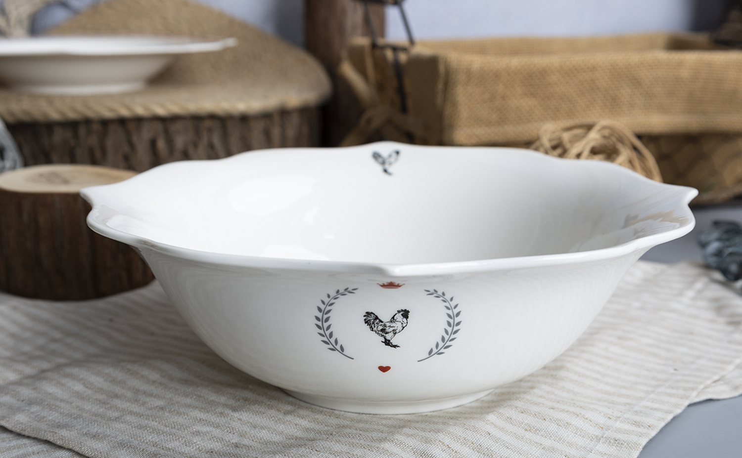 CHANGSHA HAPPY GO  Country Farm Animal Bone China Dinnerware Set with Red and Gingham Design – Plates and Bowls |happygodinnerware.com