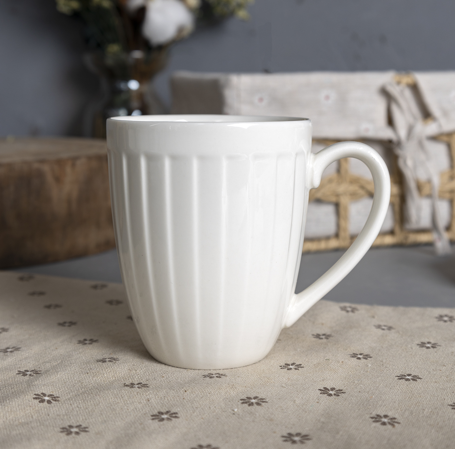 CHANGSHA HAPPY GO Contemporary White Embossed Dinnerware Set with Graceful Ribbed Texture – Plates, Mugs, Bowls  |happygodinnerware.com