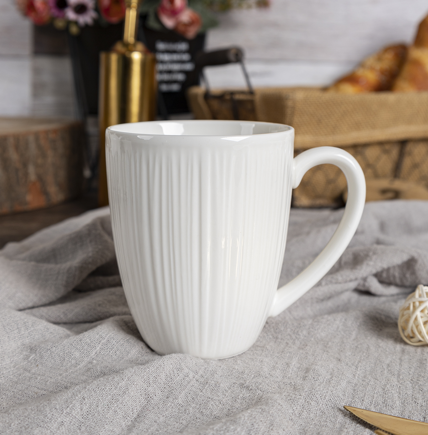 CHANGSHA HAPPY GO Refined Linear Embossed Bone China Tableware Set – Modern White Porcelain Plates, Bowls & Cups  |happygodinnerware.com