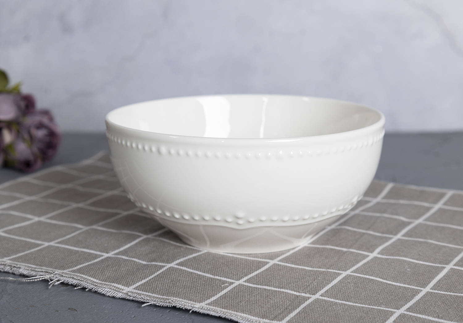 CHANGSHA HAPPY GO European Style Bone China Dinnerware Set with Gold Rim and Bead-Edge Embossing – 16 Piece Set |happygodinnerware.com