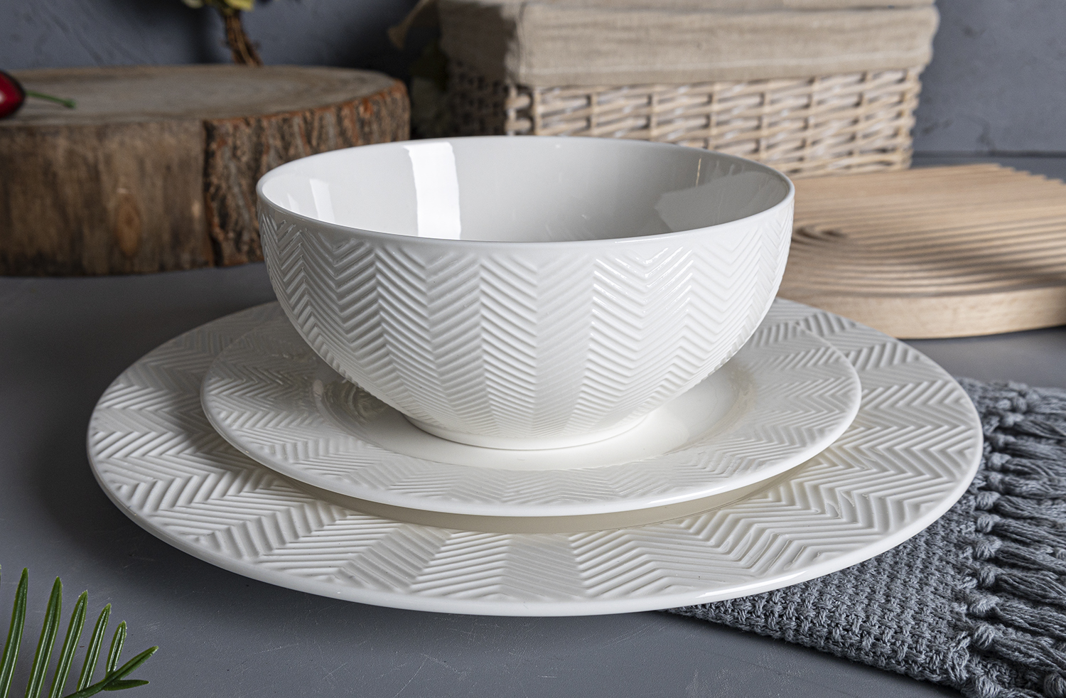 CHANGSHA HAPPY GO  Chevron Textured White Bone China Tableware Set – Tea and Dinner Collection with Contemporary Embossing |happygodinnerware.com