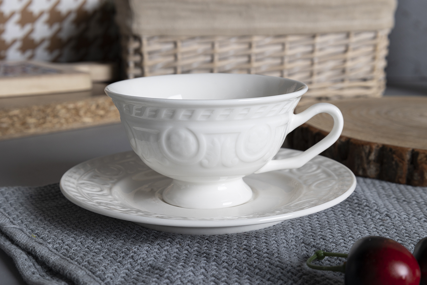 CHANGSHA HAPPY GO Elegant Embossed Bone China Dinnerware Set with Vintage Scroll Pattern – Teapot, Cups, Plates & Bowls  |happygodinnerware.com