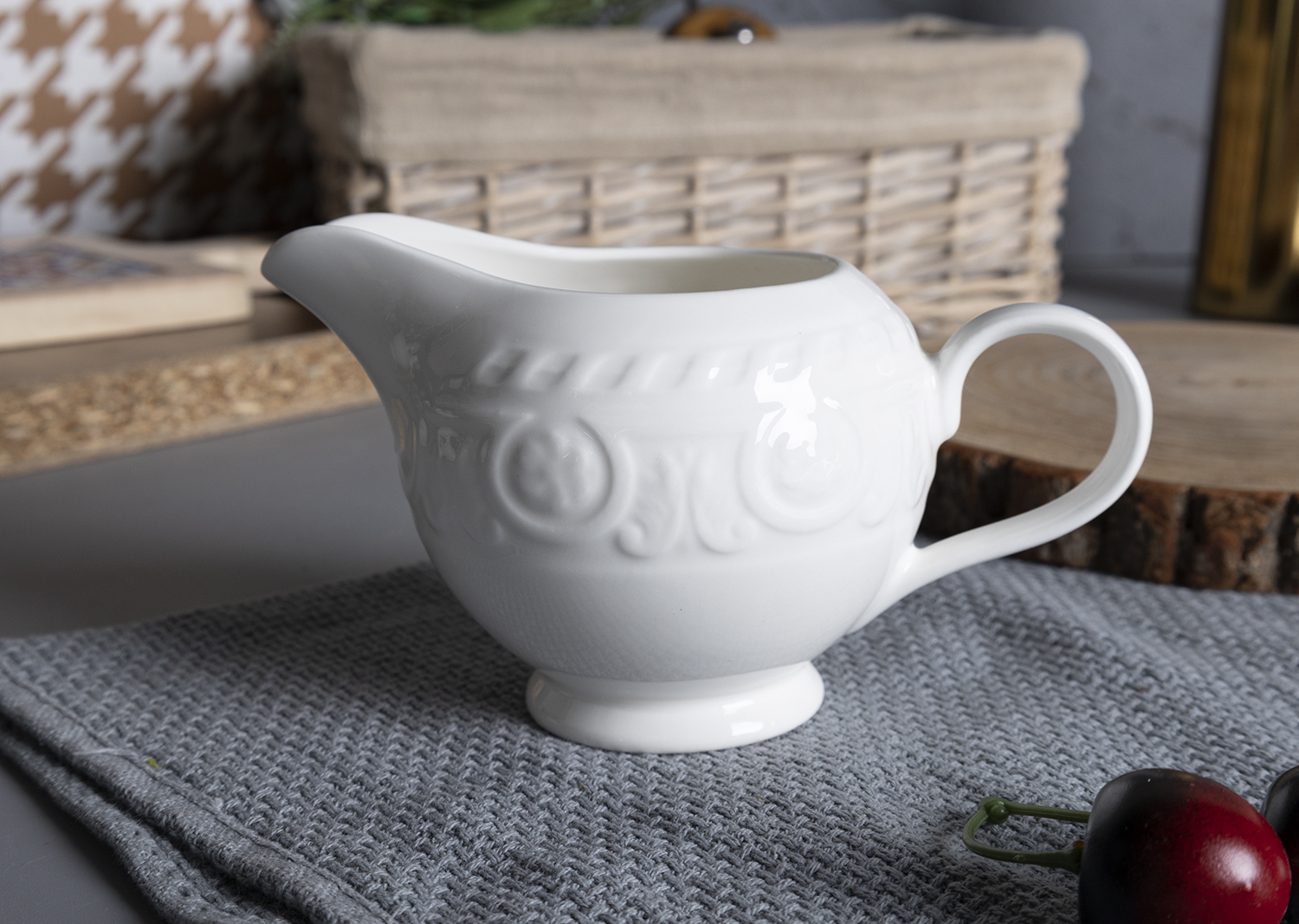 CHANGSHA HAPPY GO Elegant Embossed Bone China Dinnerware Set with Vintage Scroll Pattern – Teapot, Cups, Plates & Bowls  |happygodinnerware.com